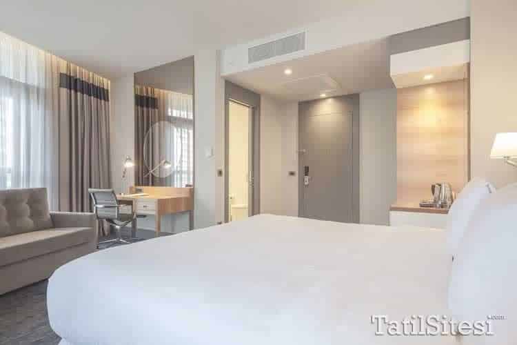 Four Points By Sheraton Hotel